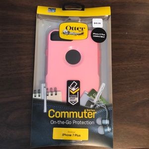 NWT. Otterbox commuter for iPhone 7 / 8 Plus.